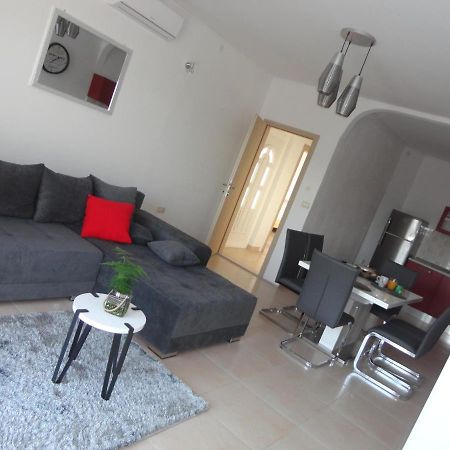 Apartman Bozic Apartment Kastel Stafilic Bagian luar foto