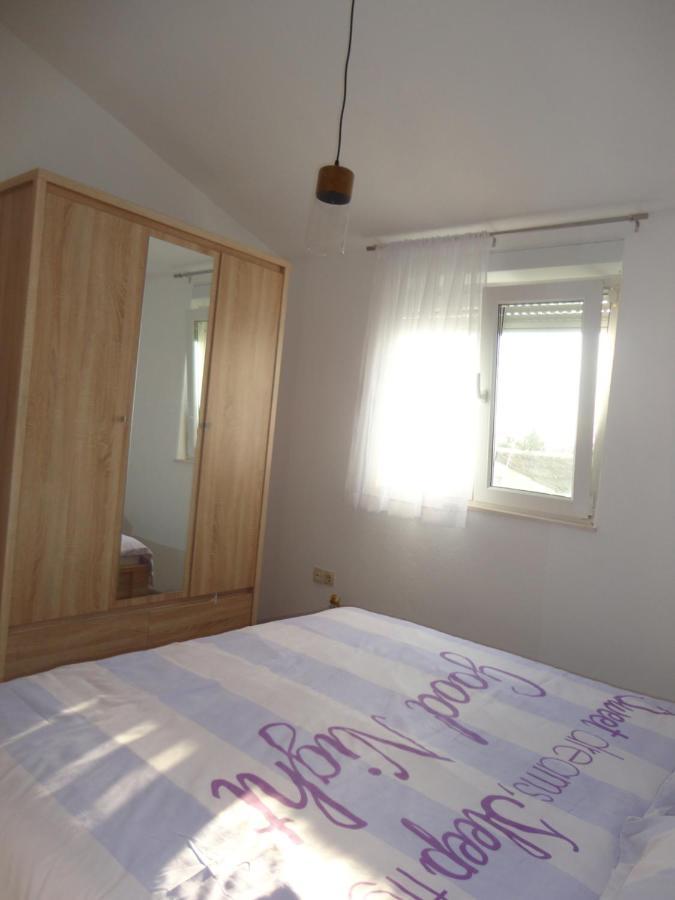 Apartman Bozic Apartment Kastel Stafilic Bagian luar foto